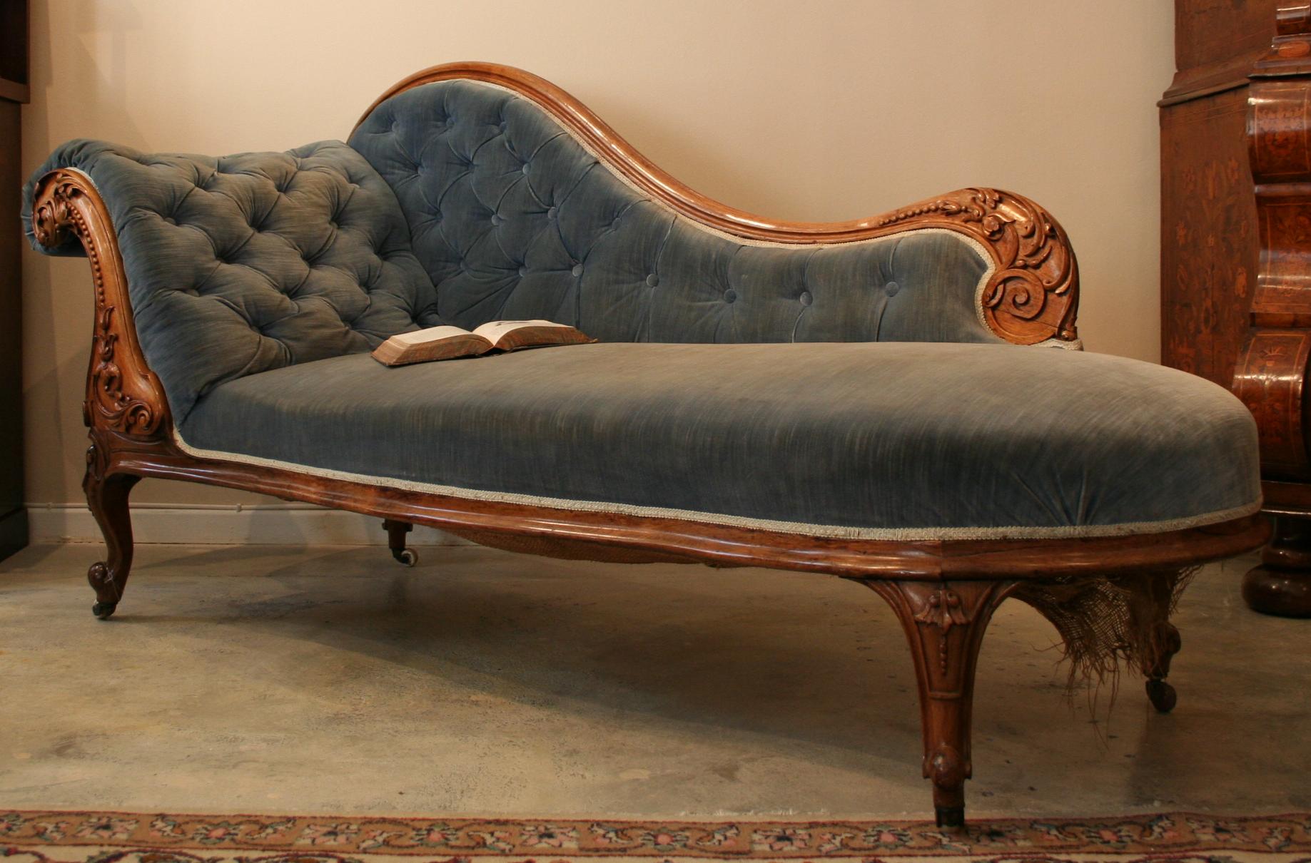 chaise lounge on Antique Chaise Lounge